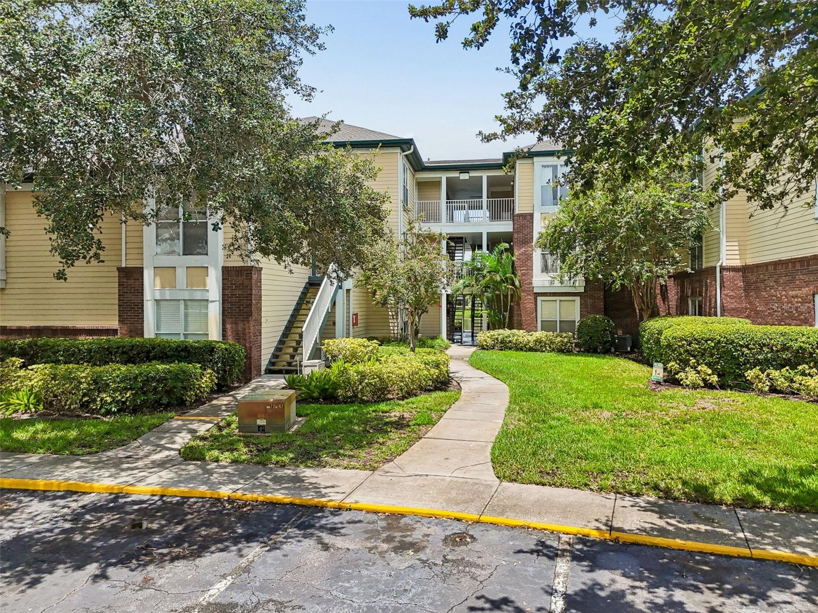 86F THE LANDINGS OF TAMPA A CONDOMINIUM - Residential