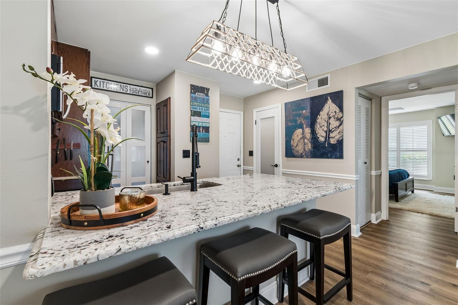86F THE LANDINGS OF TAMPA A CONDOMINIUM - Residential
