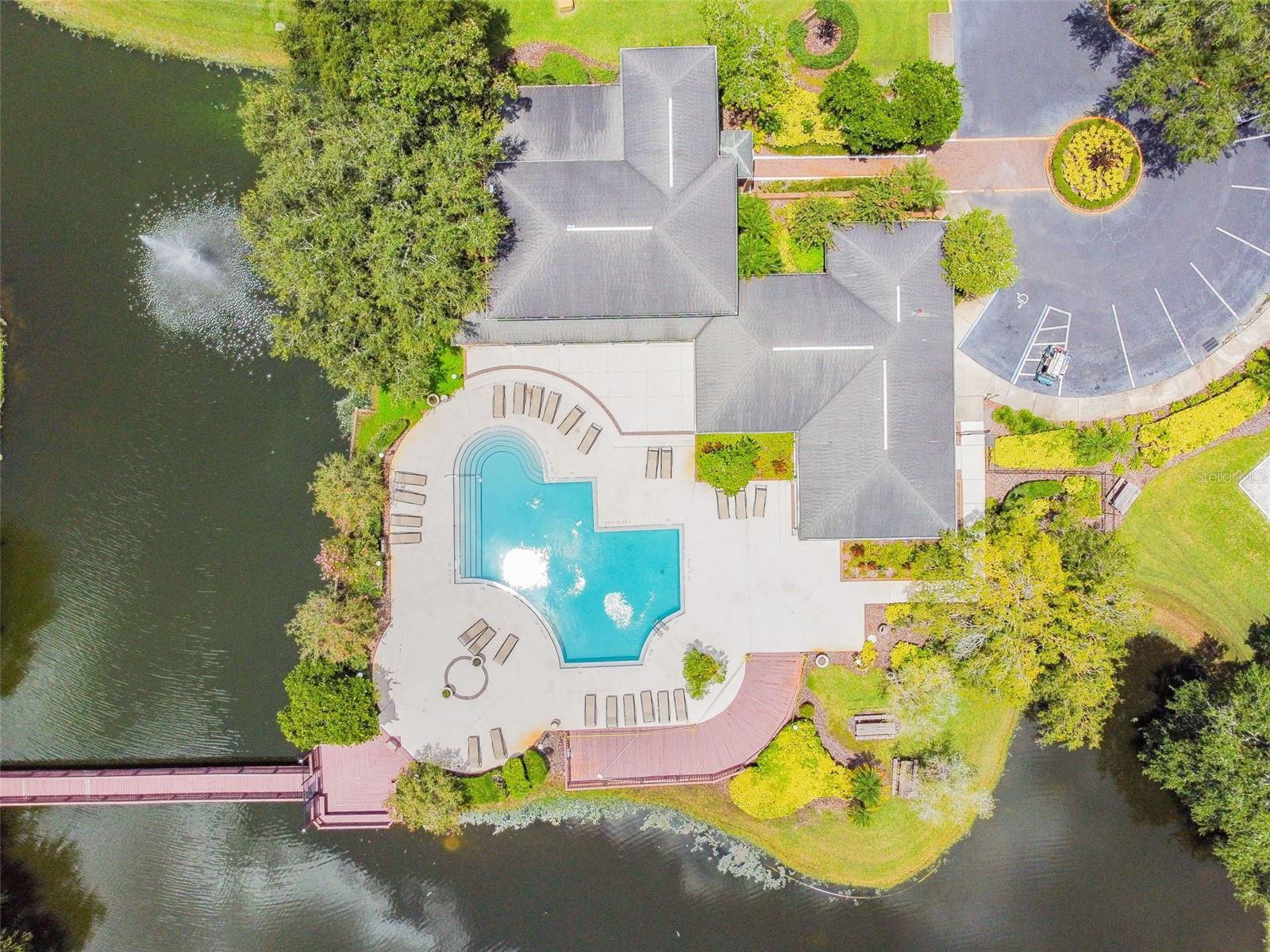 86F THE LANDINGS OF TAMPA A CONDOMINIUM - Residential