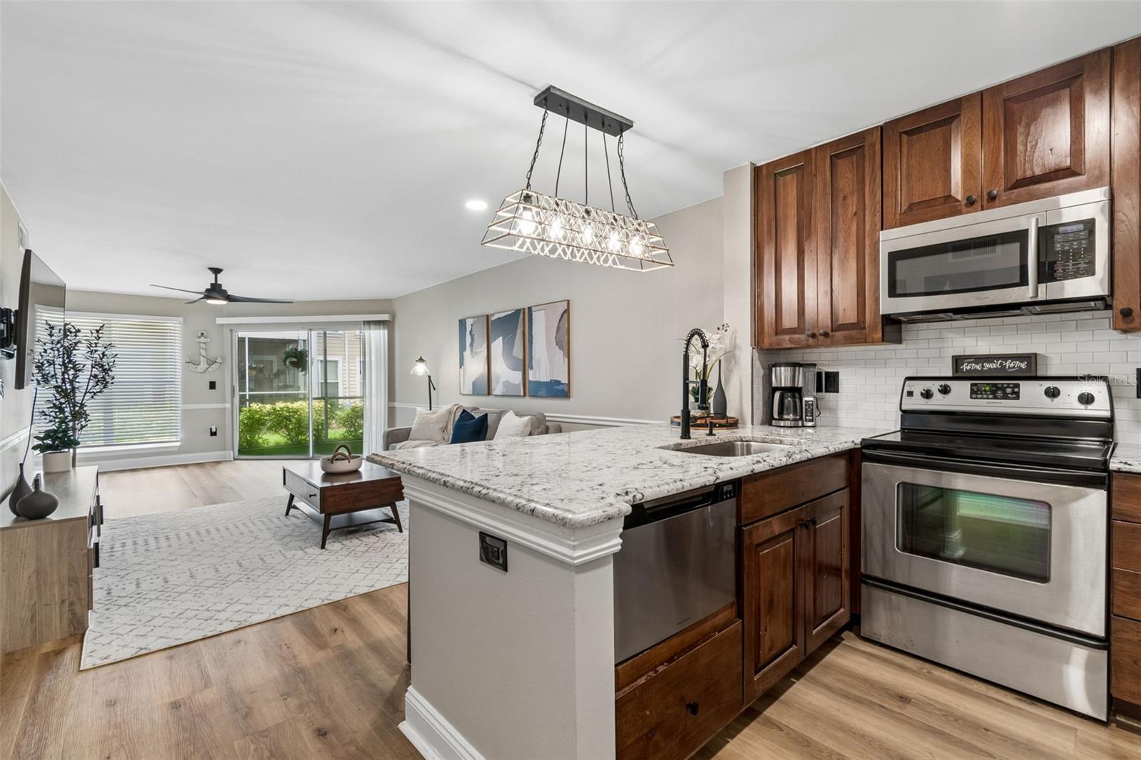 86F THE LANDINGS OF TAMPA A CONDOMINIUM - Residential