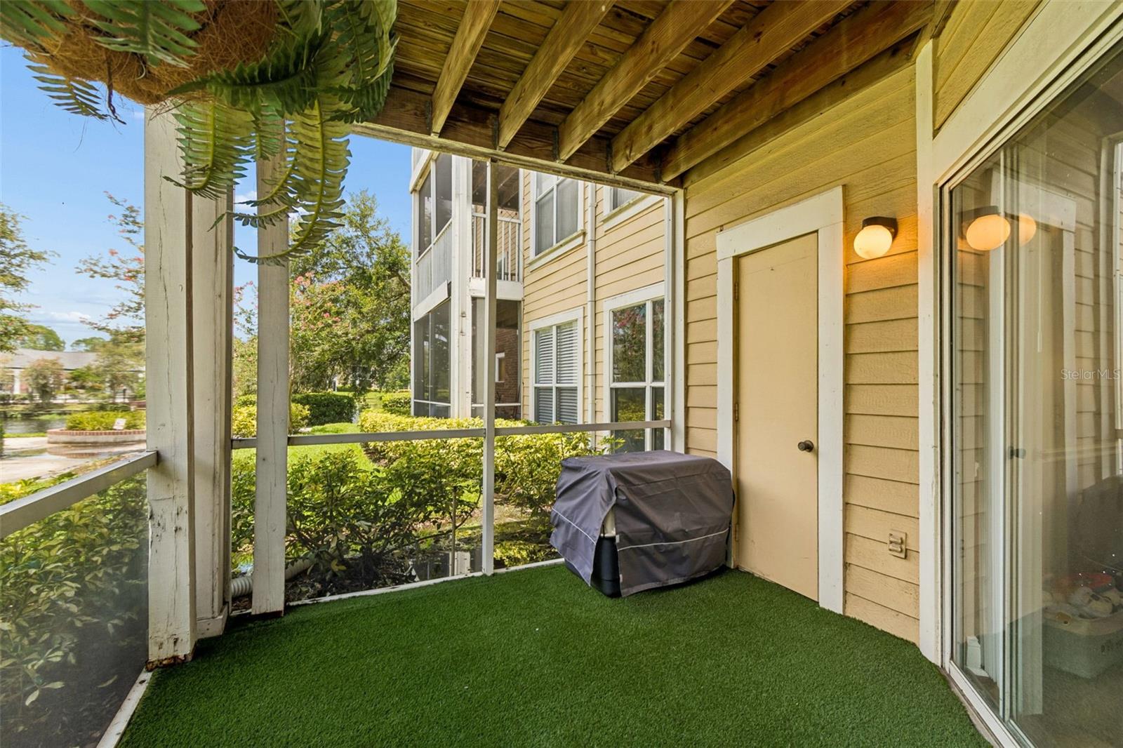86F THE LANDINGS OF TAMPA A CONDOMINIUM - Residential