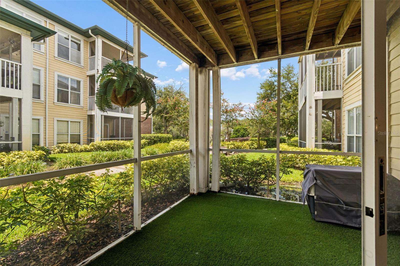 86F THE LANDINGS OF TAMPA A CONDOMINIUM - Residential