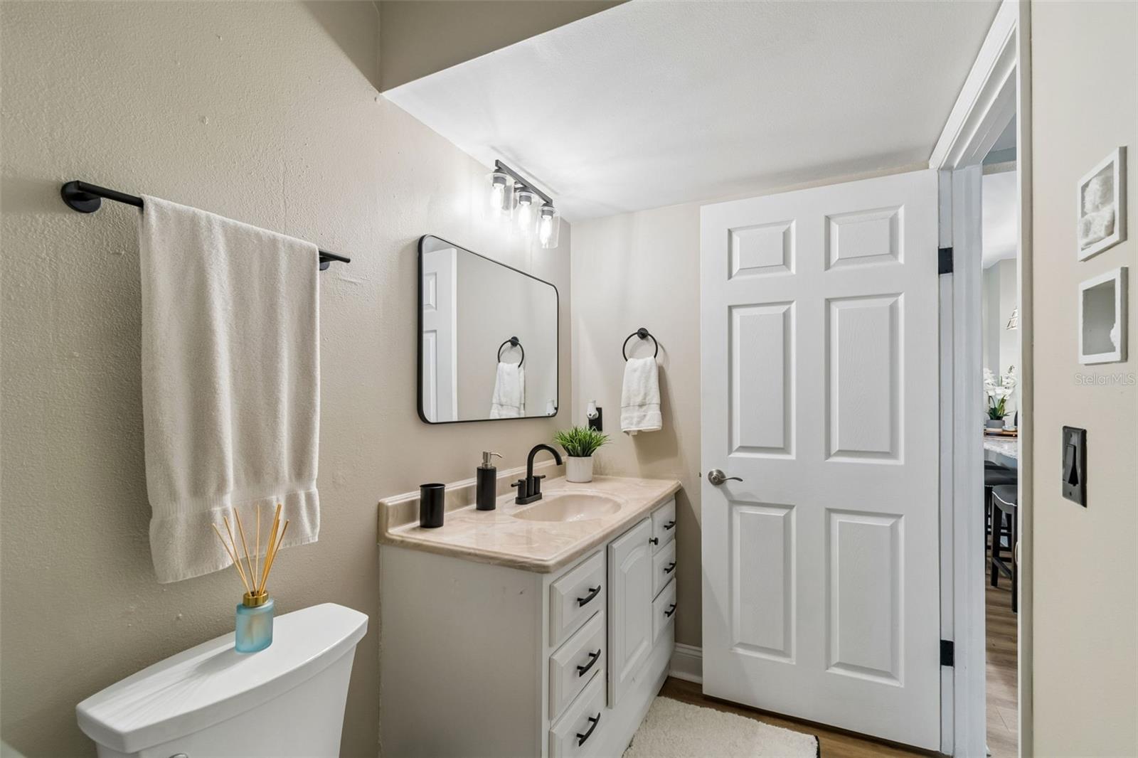 86F THE LANDINGS OF TAMPA A CONDOMINIUM - Residential