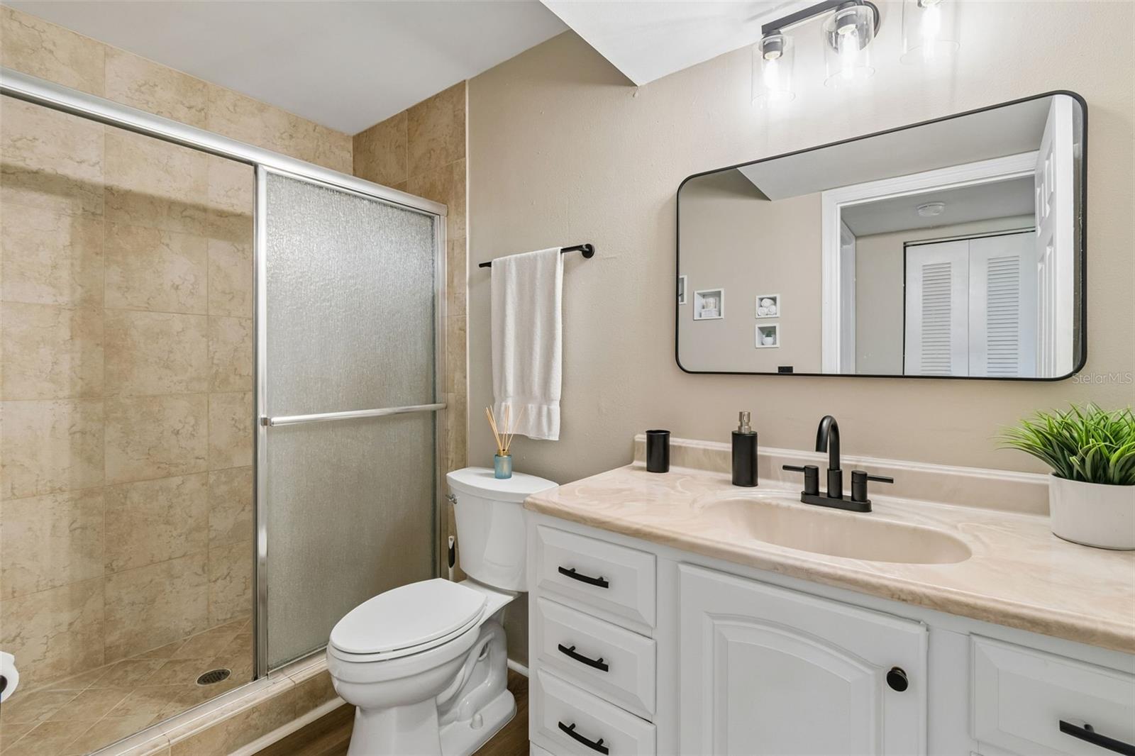 86F THE LANDINGS OF TAMPA A CONDOMINIUM - Residential