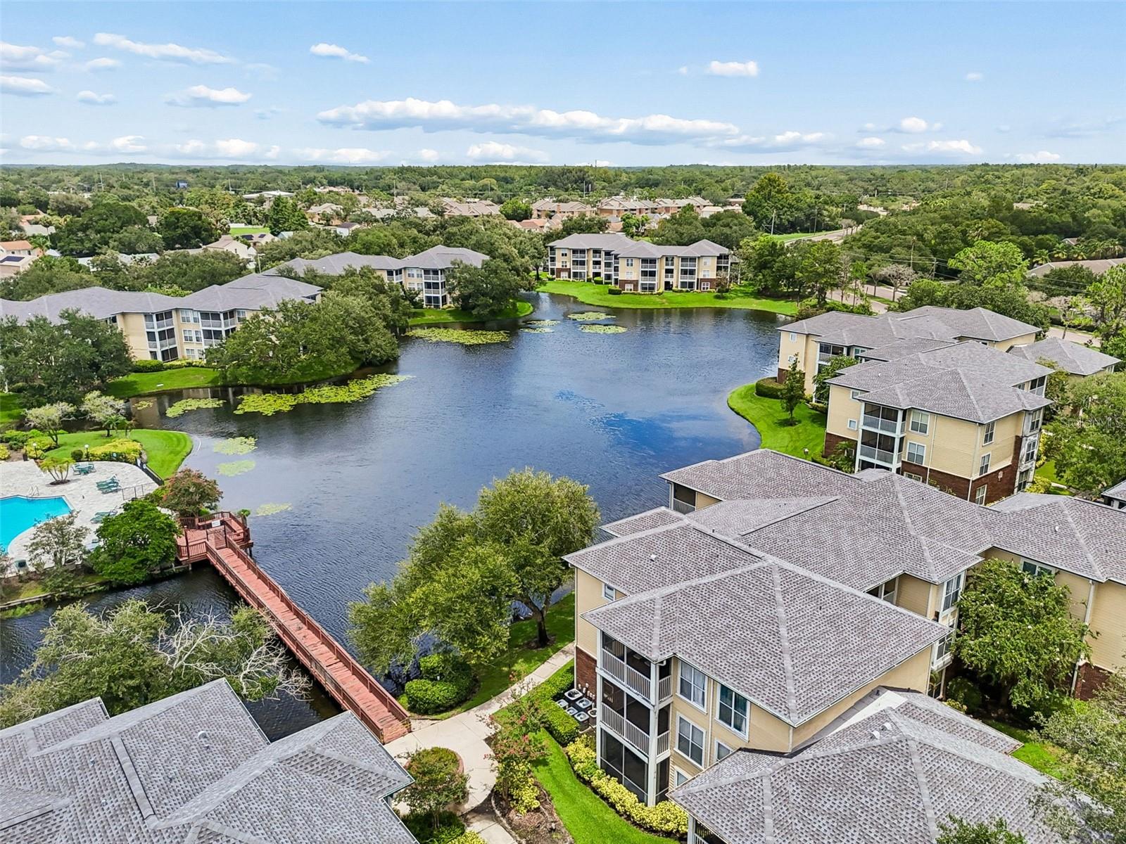 86F THE LANDINGS OF TAMPA A CONDOMINIUM - Residential