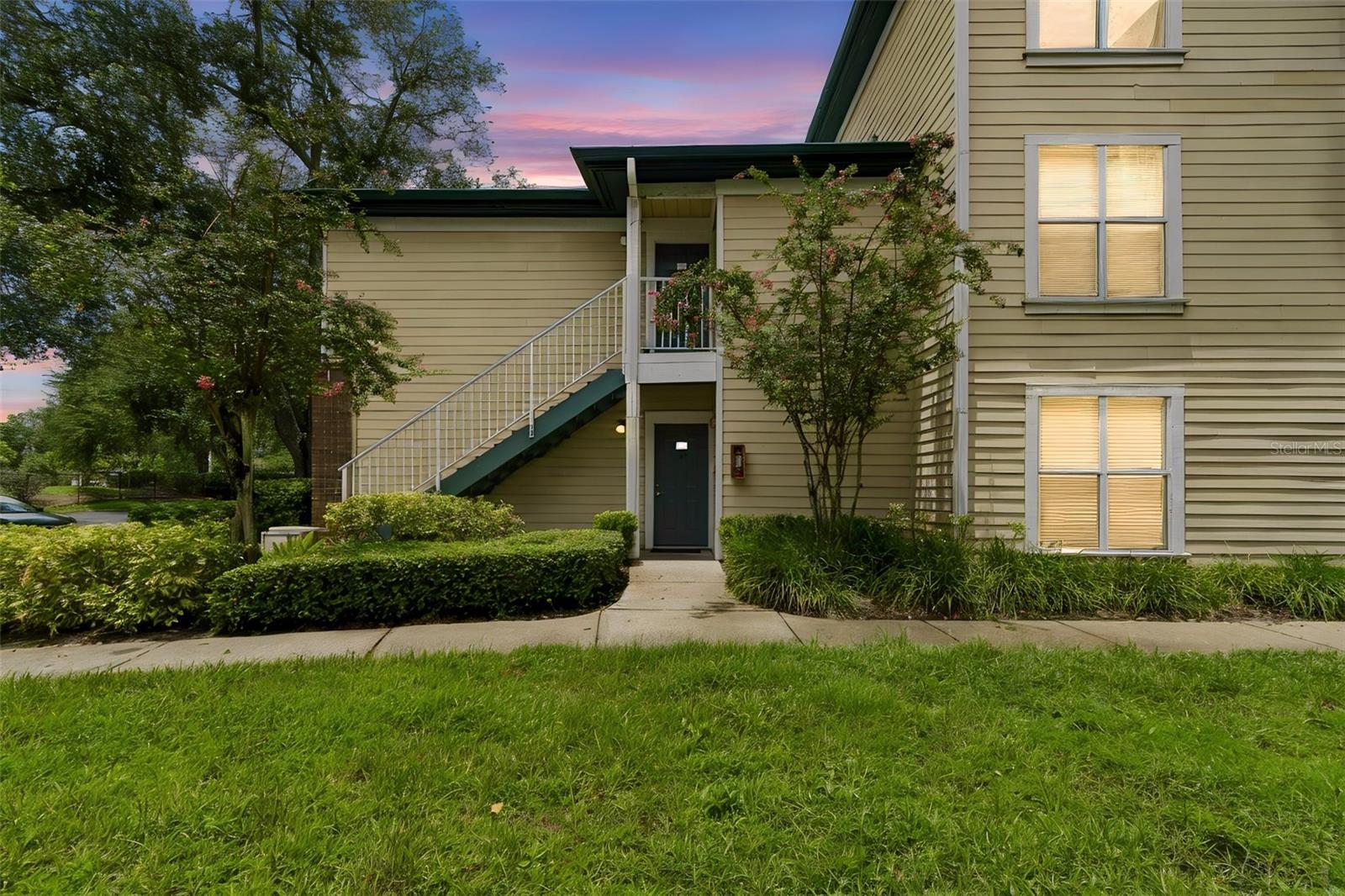 86F THE LANDINGS OF TAMPA A CONDOMINIUM - Residential