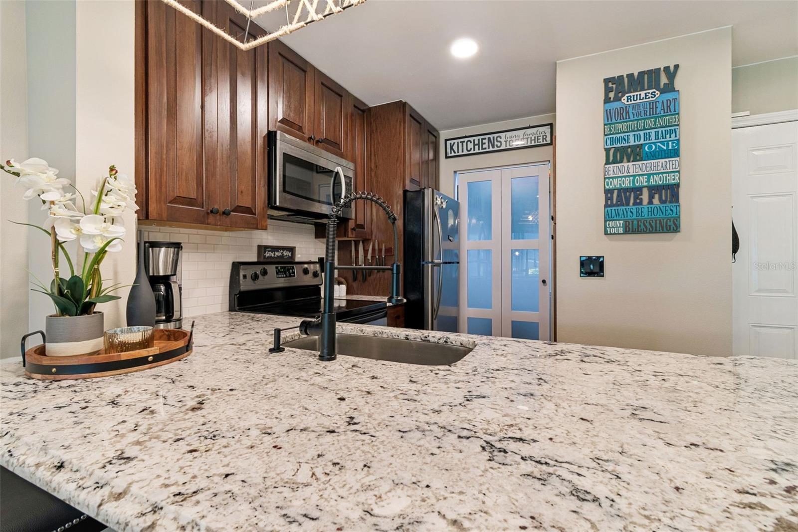 86F THE LANDINGS OF TAMPA A CONDOMINIUM - Residential