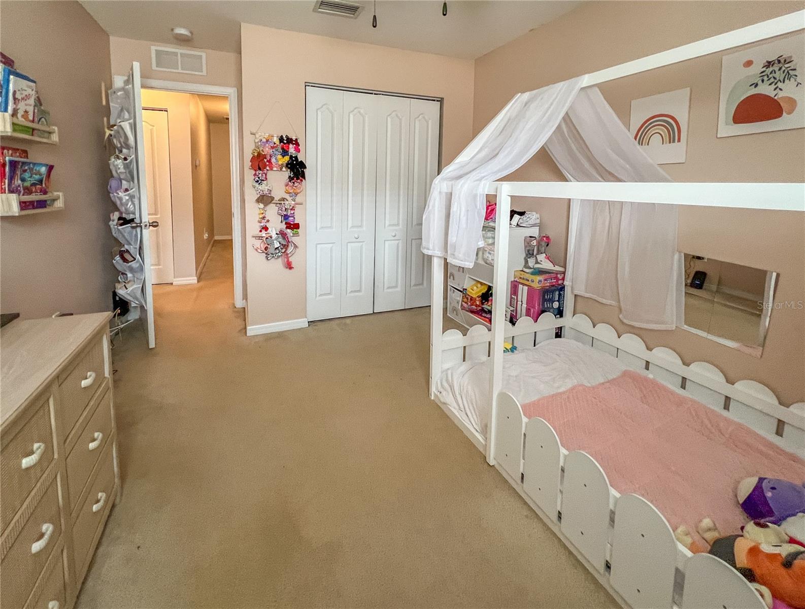 WHISPERING OAKS TWNHMS - Residential