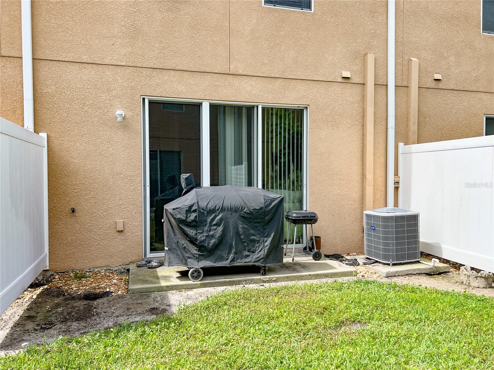 WHISPERING OAKS TWNHMS - Residential