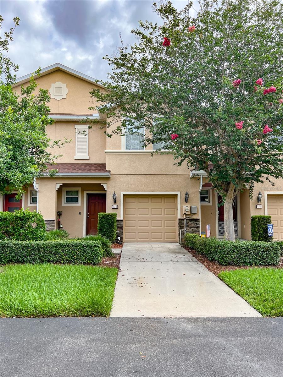 WHISPERING OAKS TWNHMS - Residential