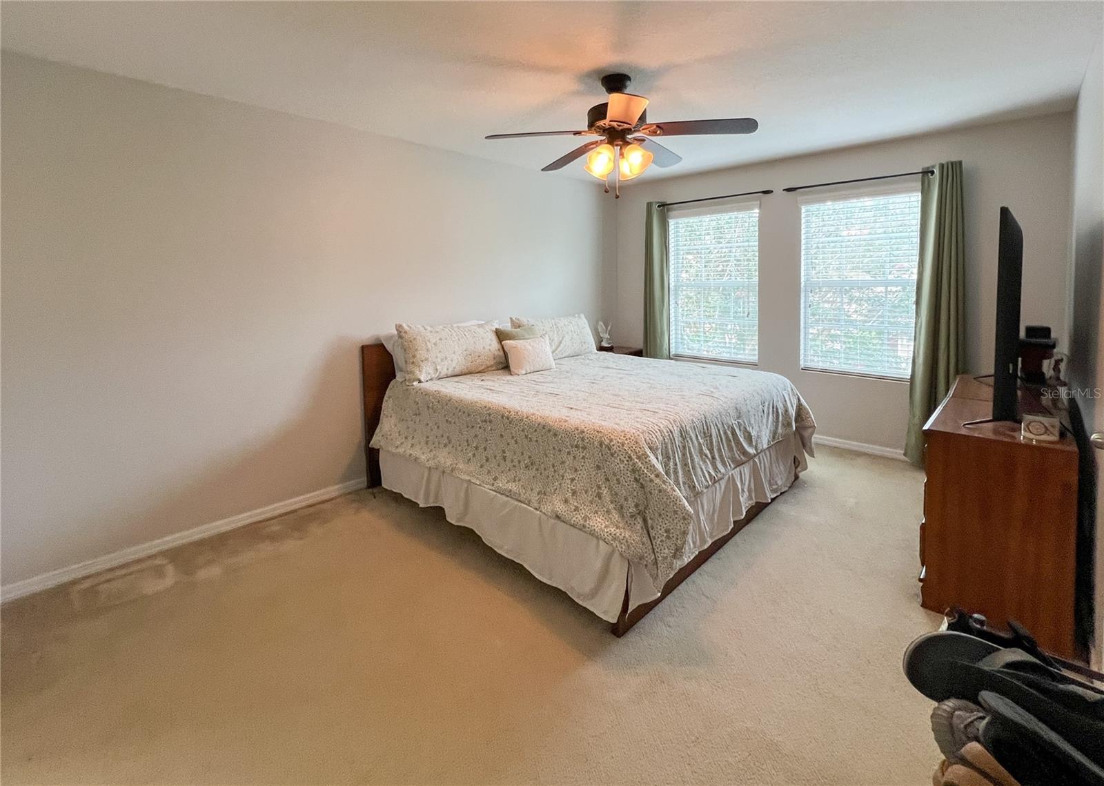 WHISPERING OAKS TWNHMS - Residential