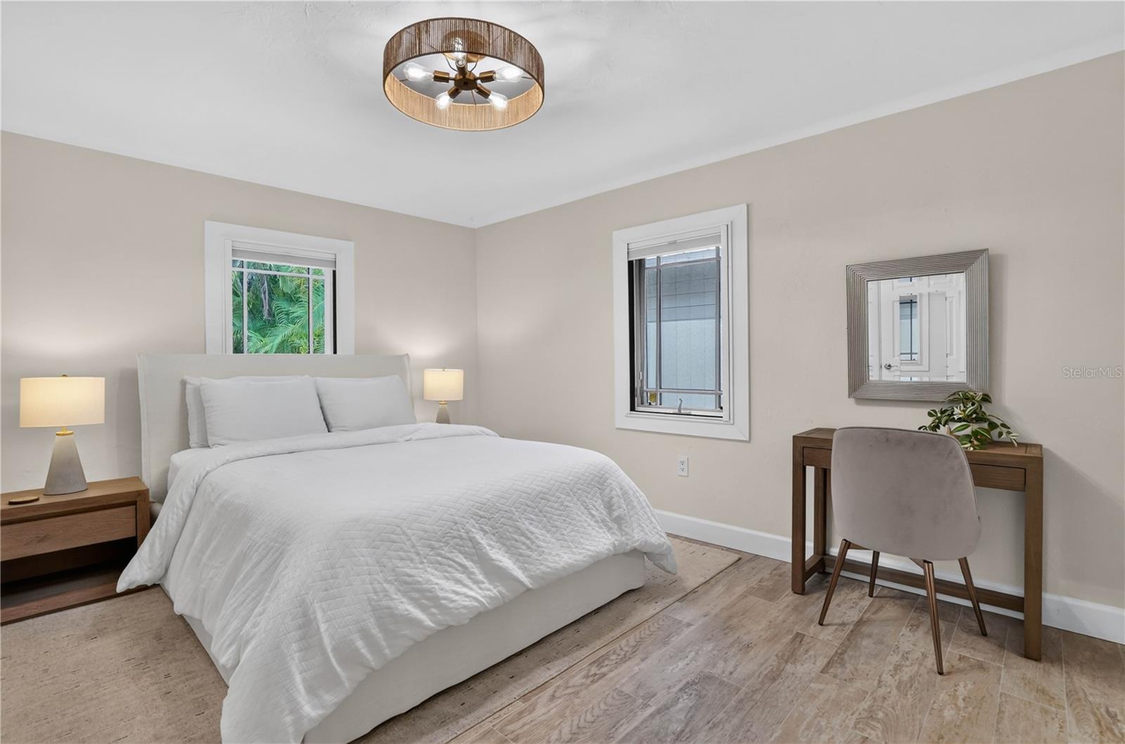 SAPPHIRE SHORES - Residential