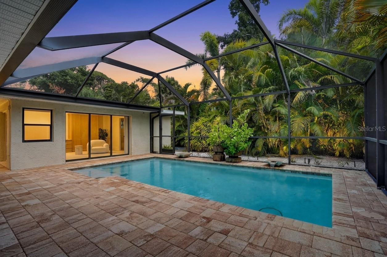SAPPHIRE SHORES - Residential