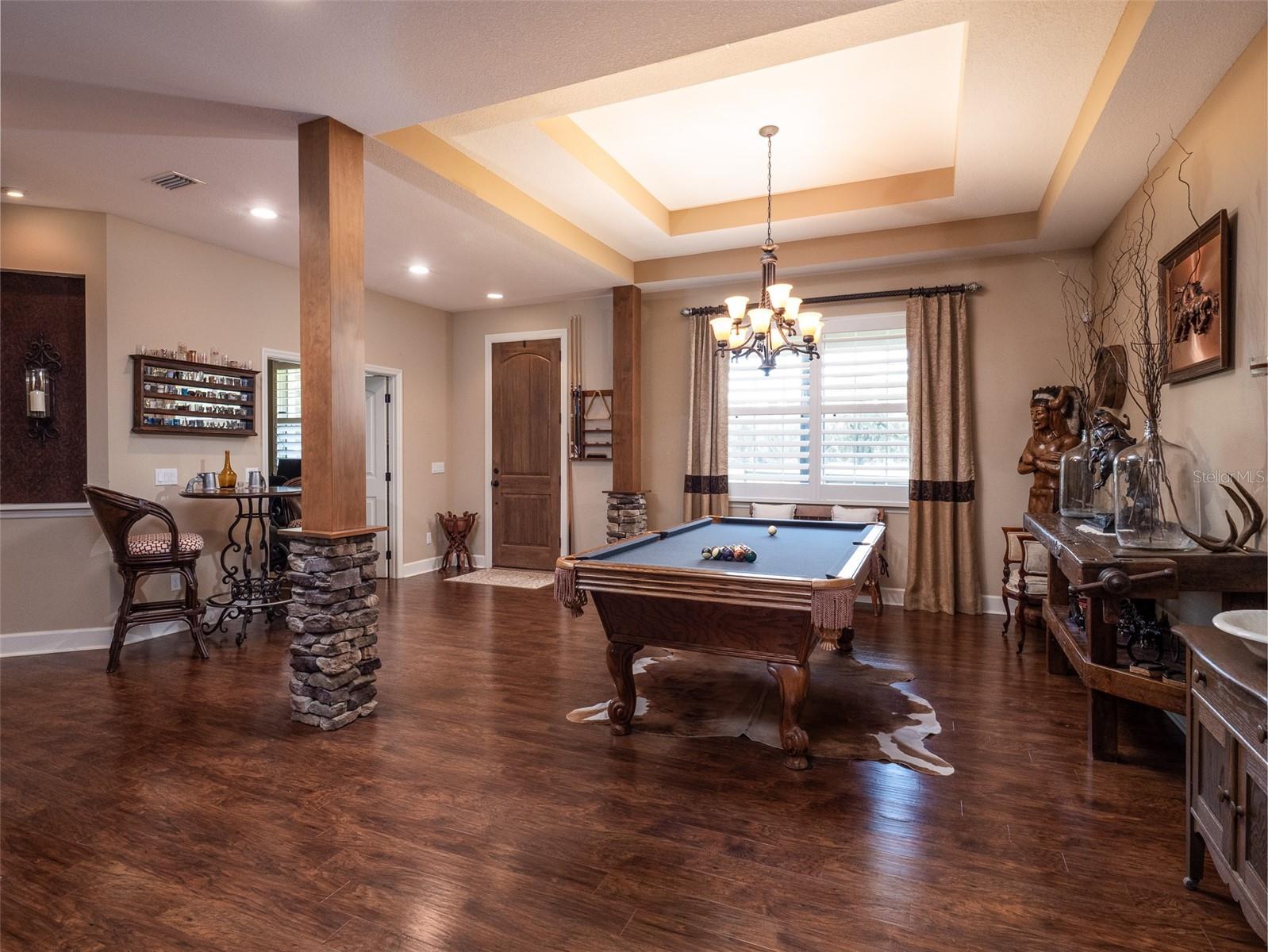 PLANTATION OAKS - Residential