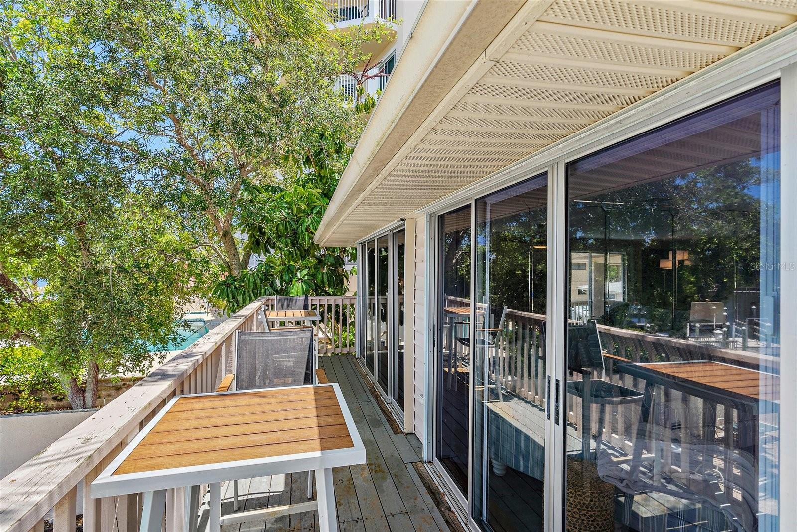 CORAL SHORES - Residential
