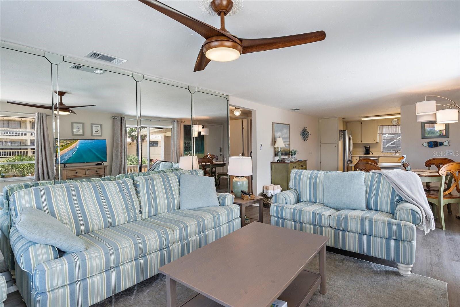 CORAL SHORES - Residential