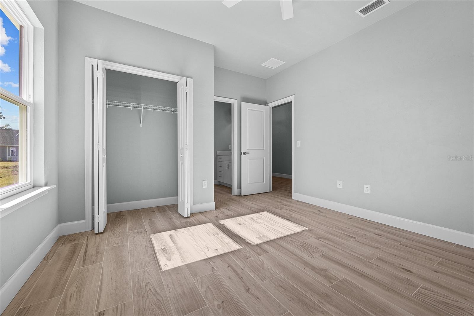 GRAND OAKS AT TOWER - Residential