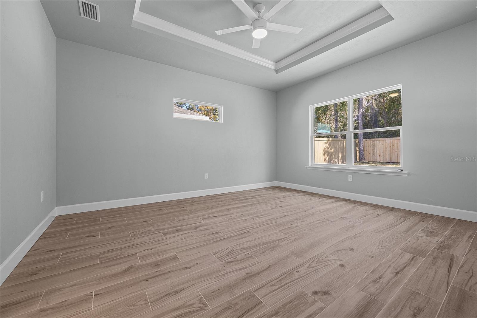 GRAND OAKS AT TOWER - Residential