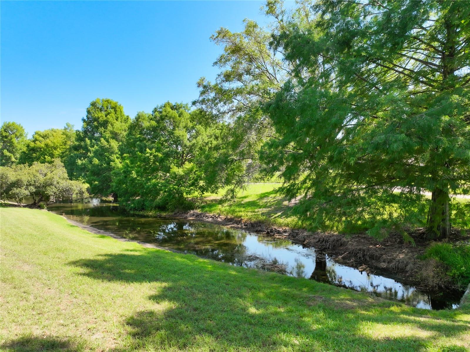 MT DORA COUNTRY CLUB MT DORA PH 02-8 - Residential