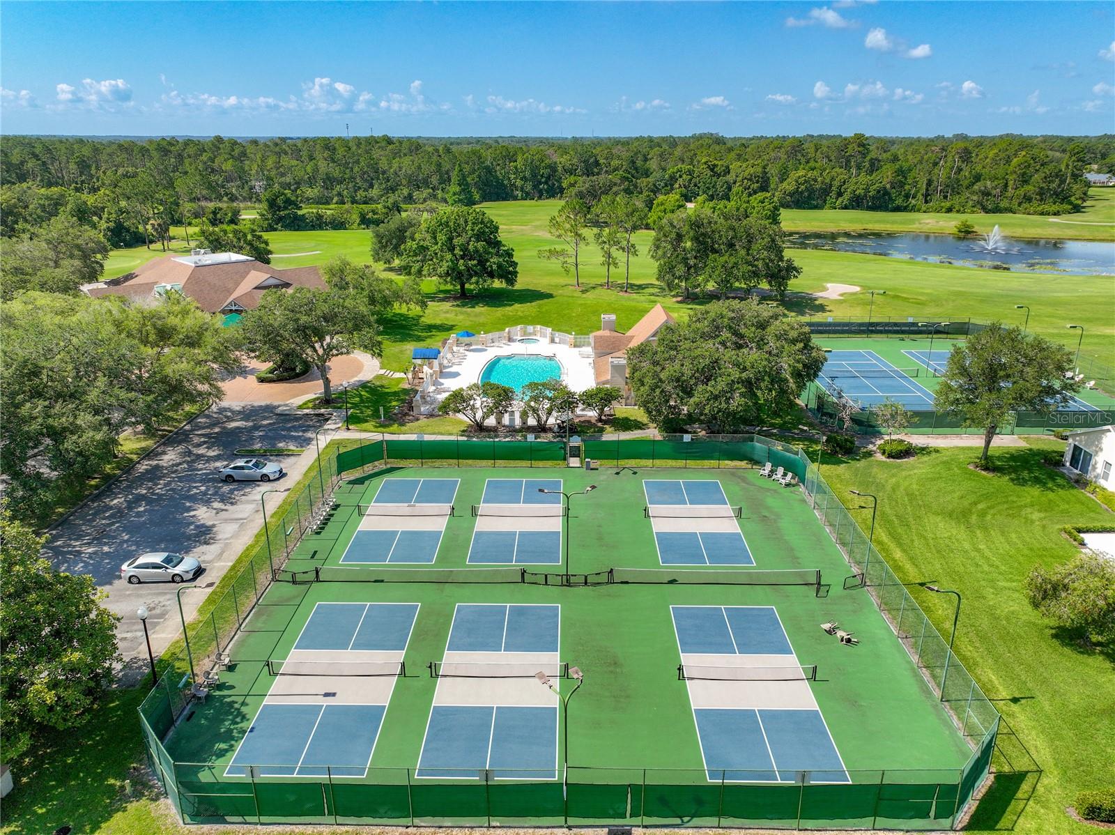 MT DORA COUNTRY CLUB MT DORA PH 02-8 - Residential
