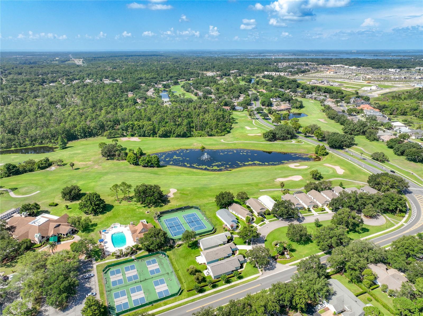 MT DORA COUNTRY CLUB MT DORA PH 02-8 - Residential