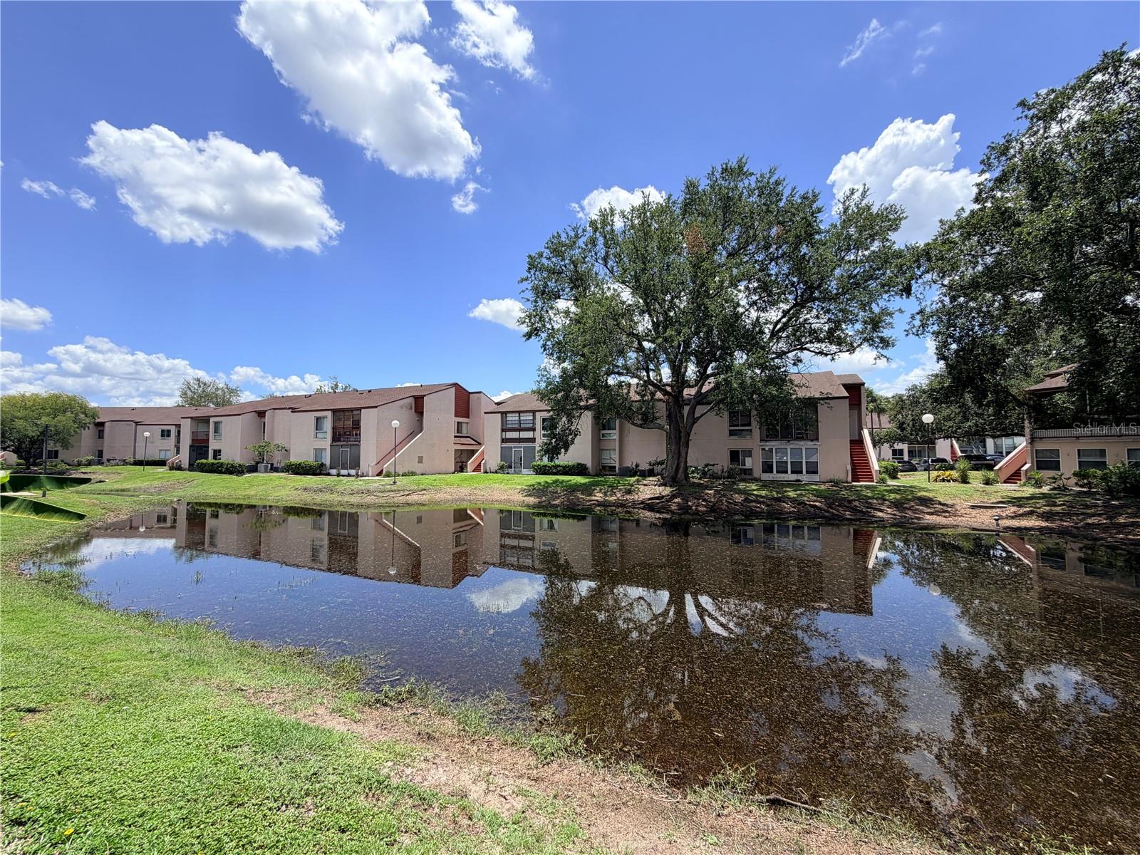 LEMON TREE CONDO SEC 08 - Residential