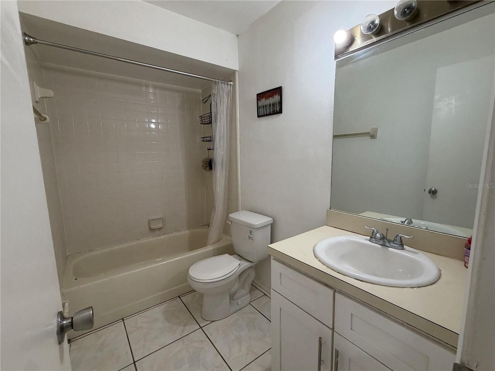 LEMON TREE CONDO SEC 08 - Residential