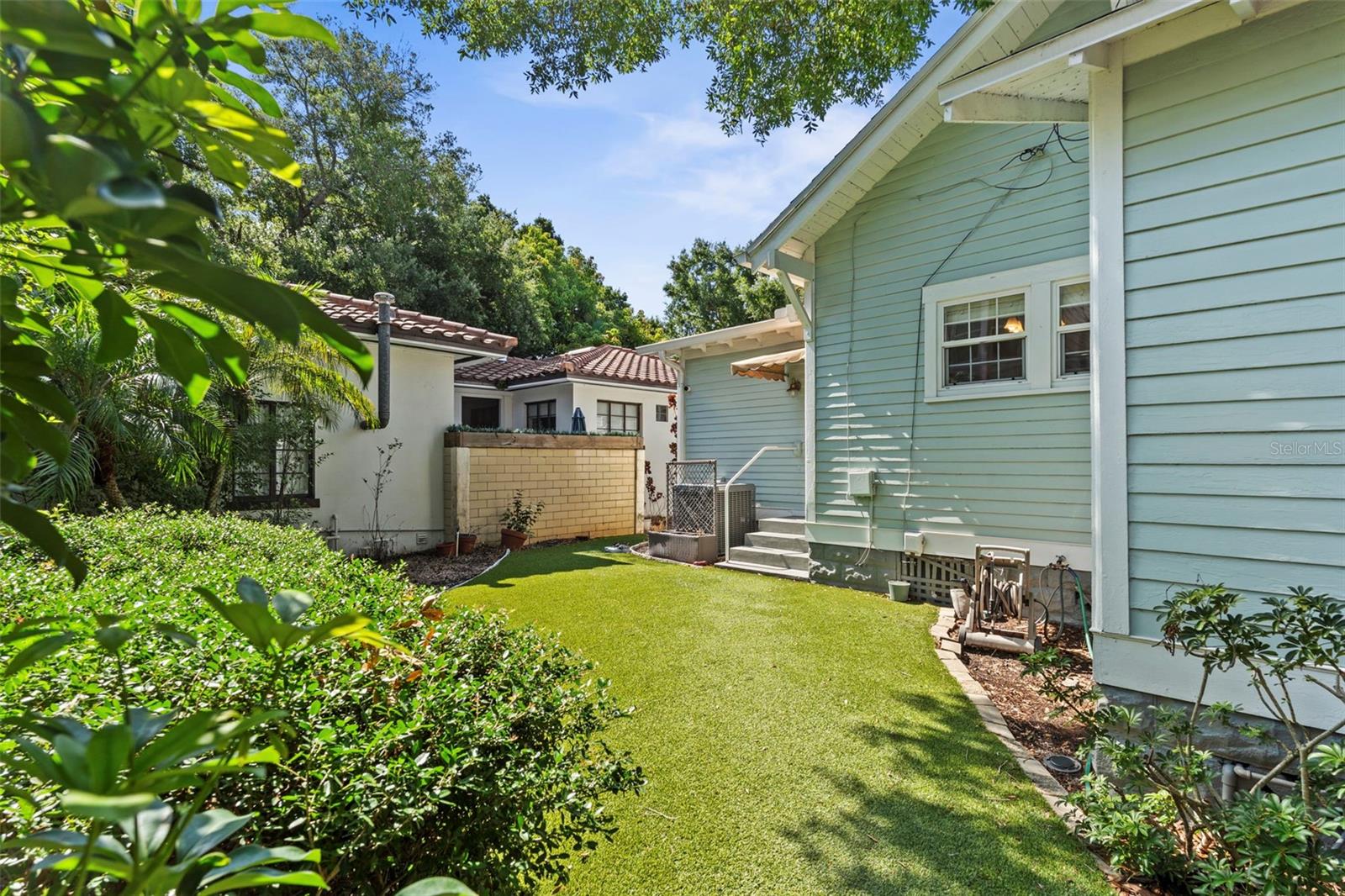 JACKSONS - Residential