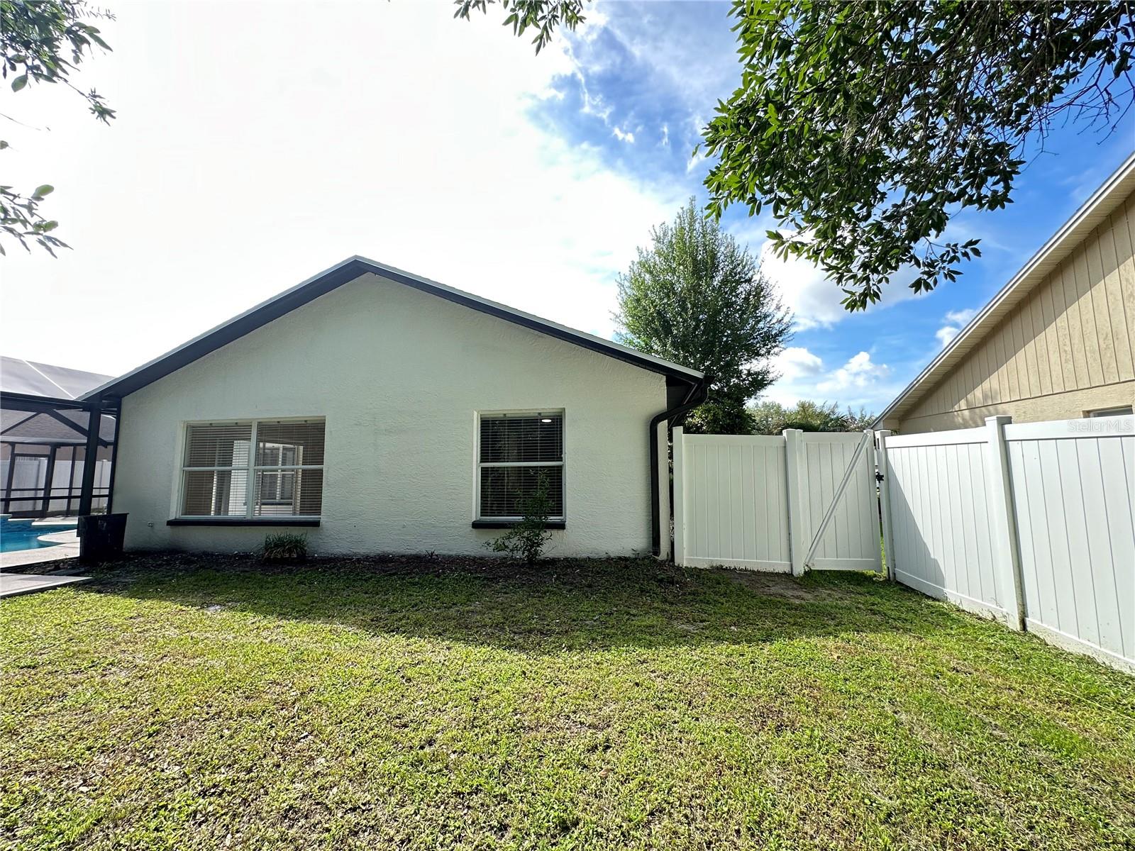 GRAND OAKS - Residential