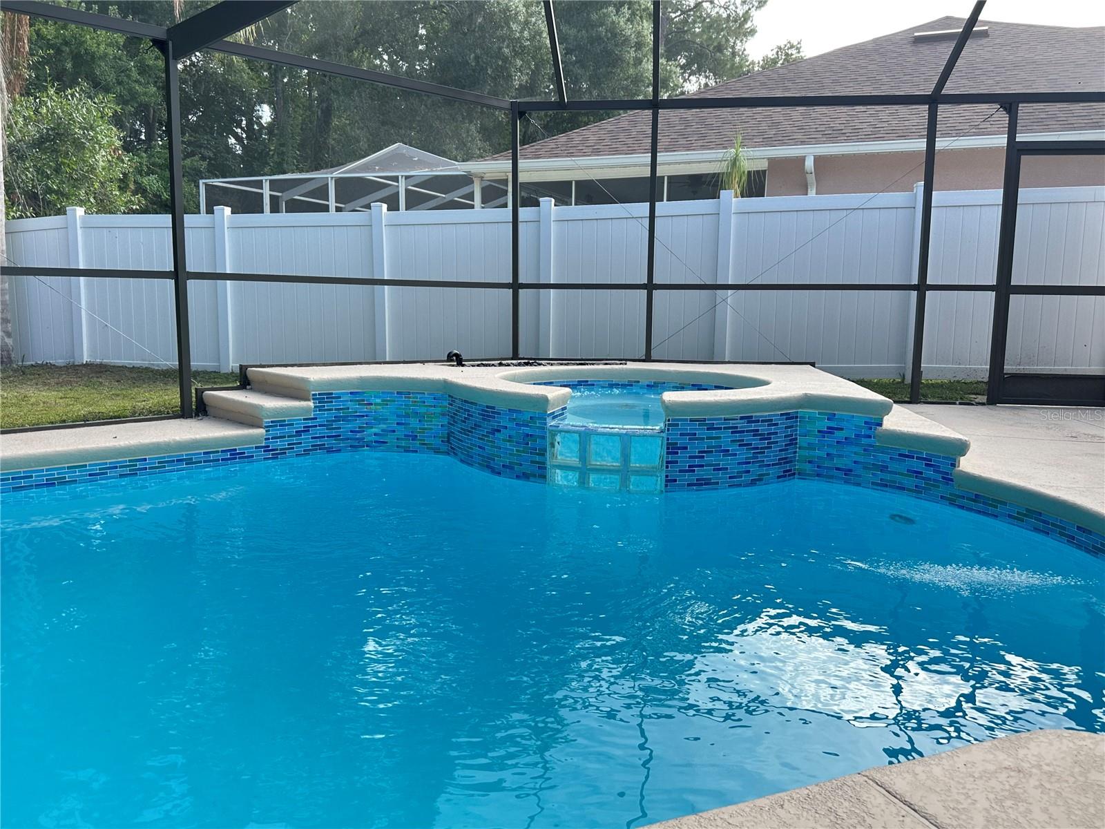 GRAND OAKS - Residential