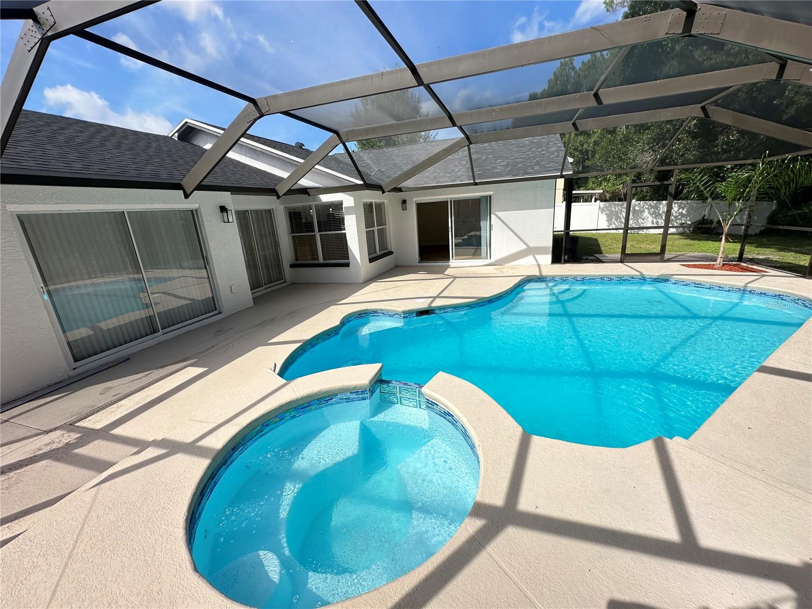 GRAND OAKS - Residential