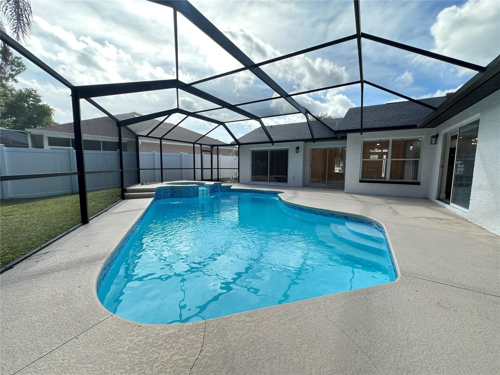 GRAND OAKS - Residential