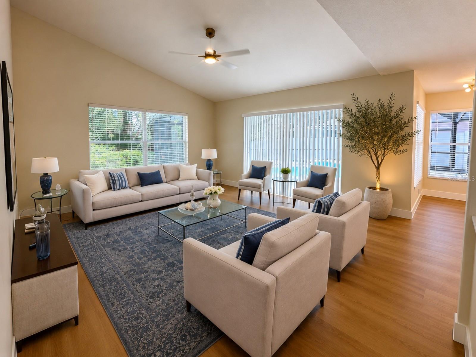 GRAND OAKS - Residential