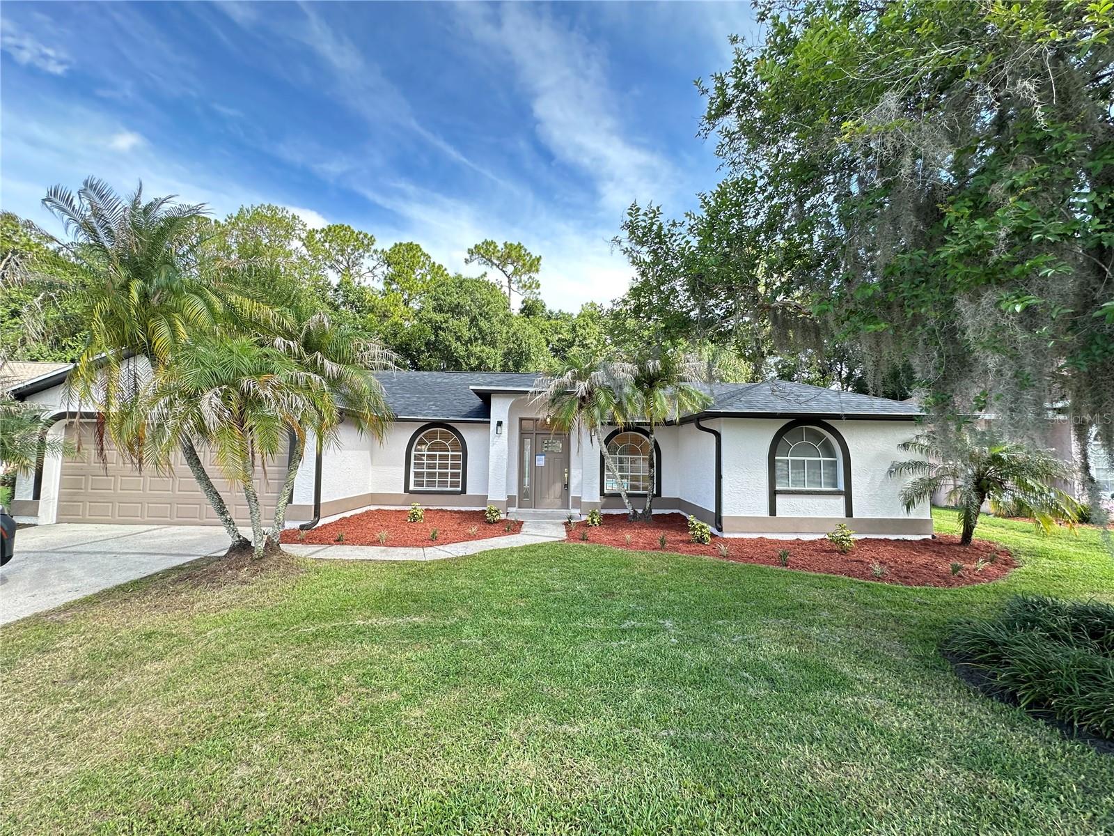 GRAND OAKS - Residential