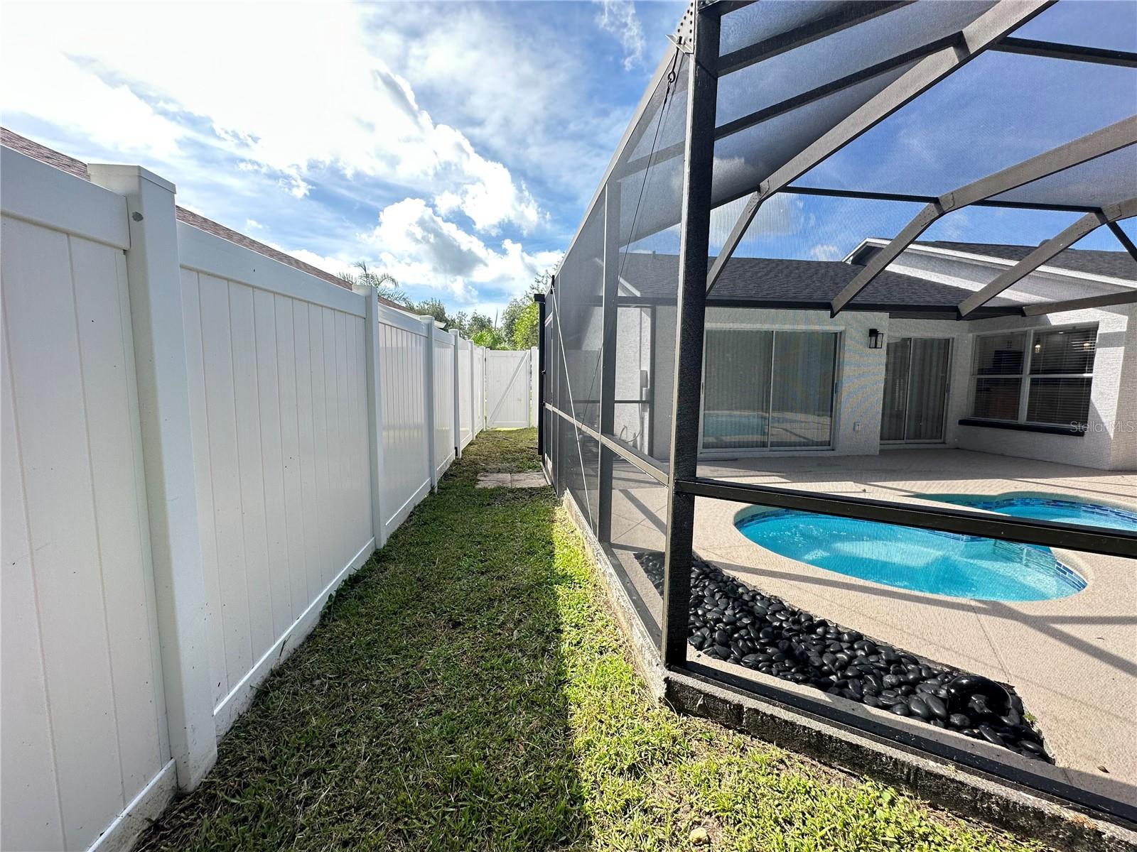 GRAND OAKS - Residential