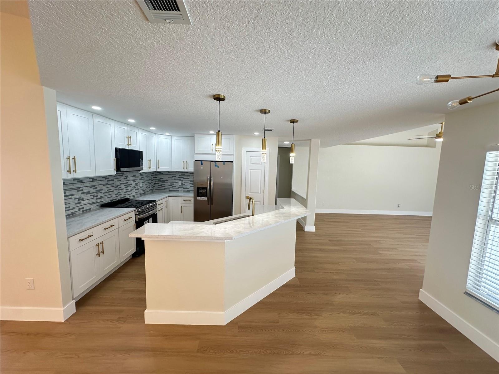GRAND OAKS - Residential