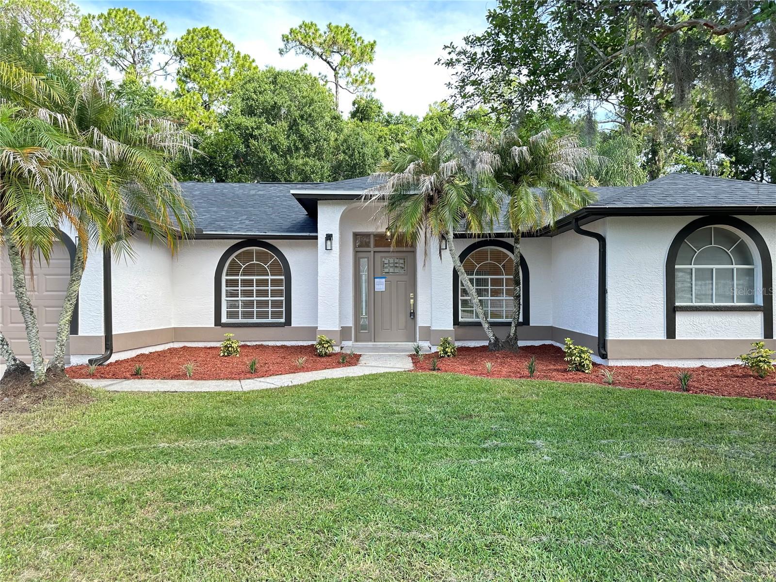 GRAND OAKS - Residential