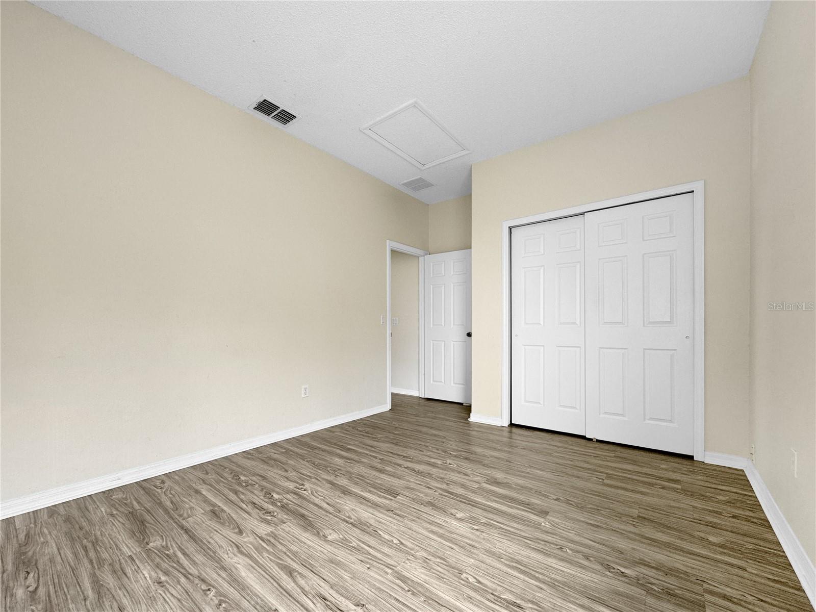 EAGLES NEST/THE OAKS - Residential