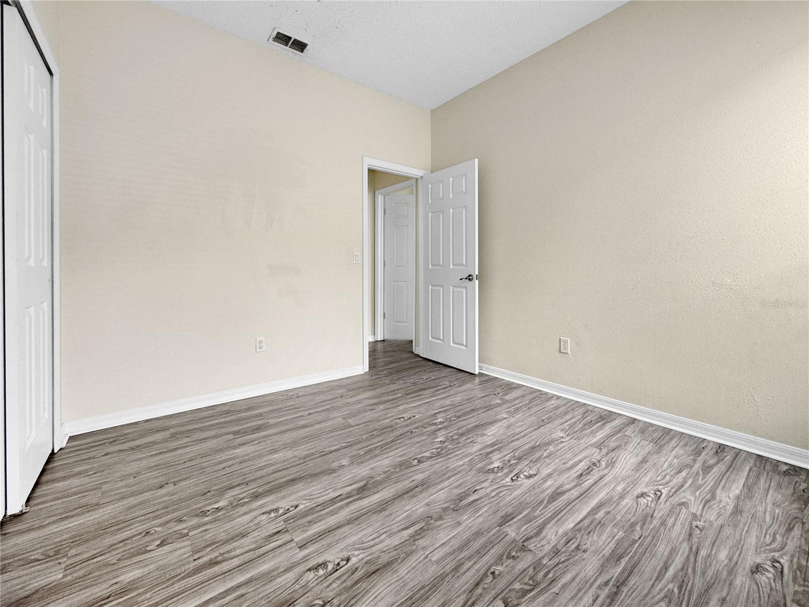 EAGLES NEST/THE OAKS - Residential