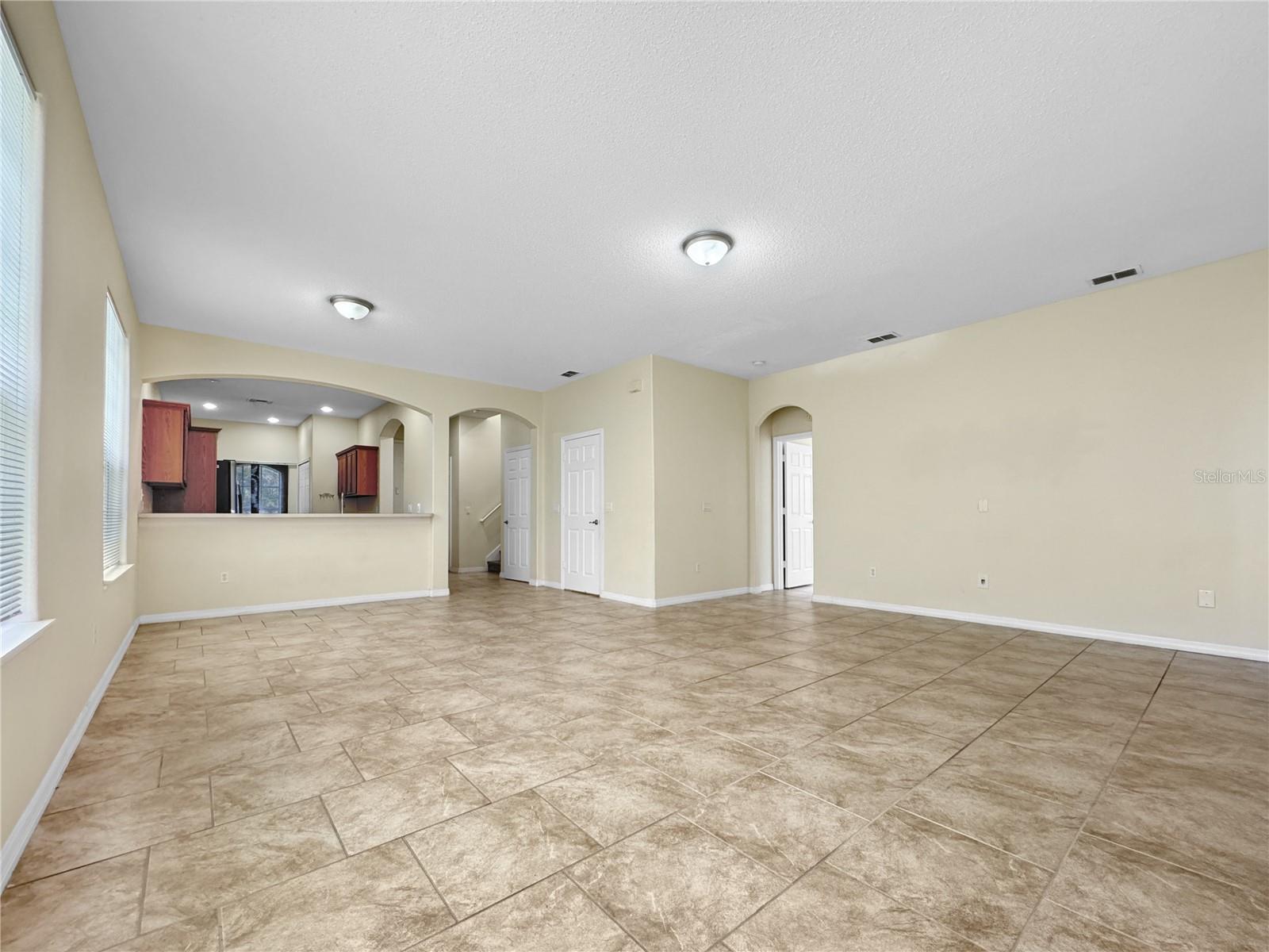 EAGLES NEST/THE OAKS - Residential