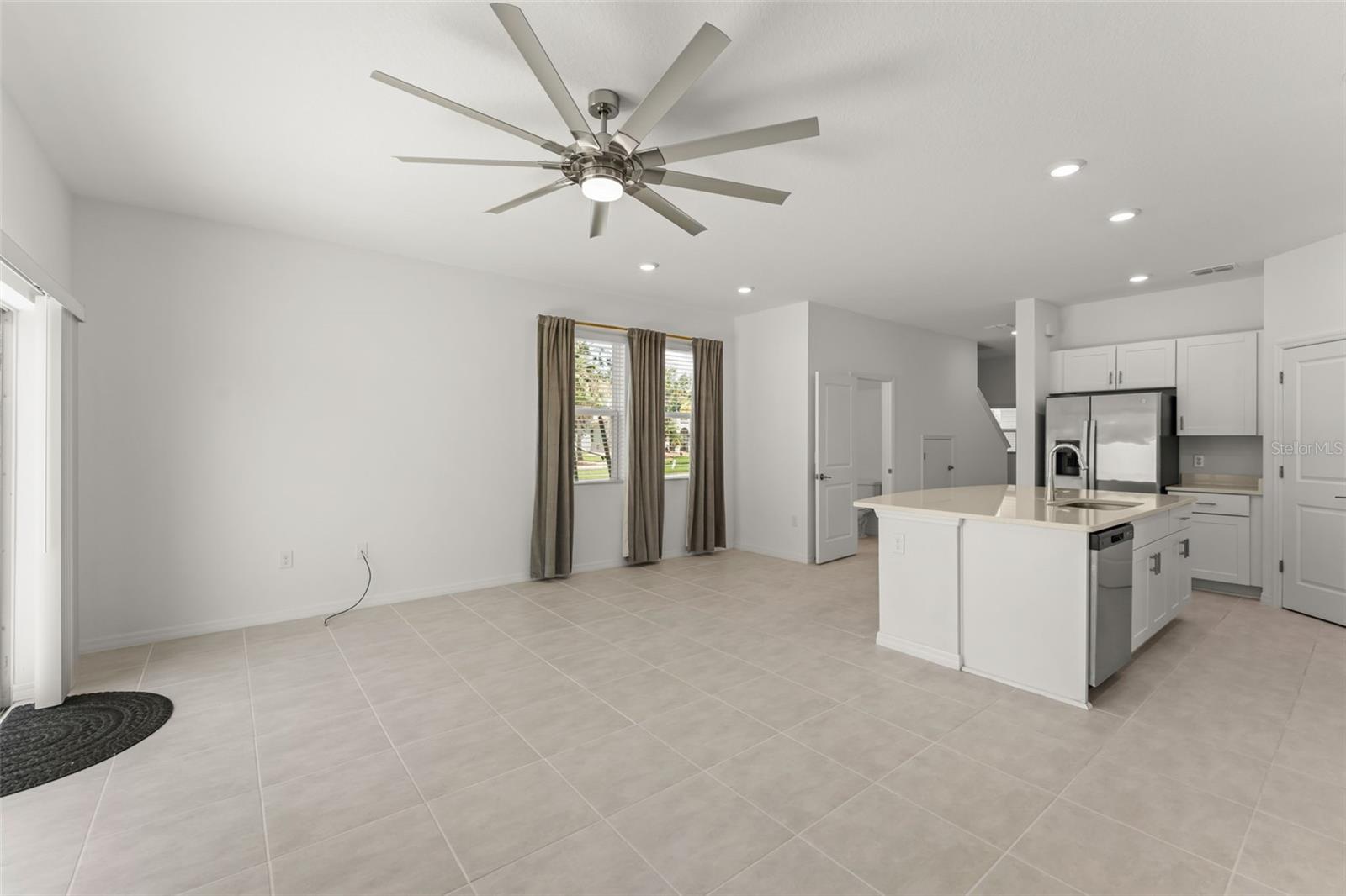 BELLALAGO POD G TOWNHOMES - Residential