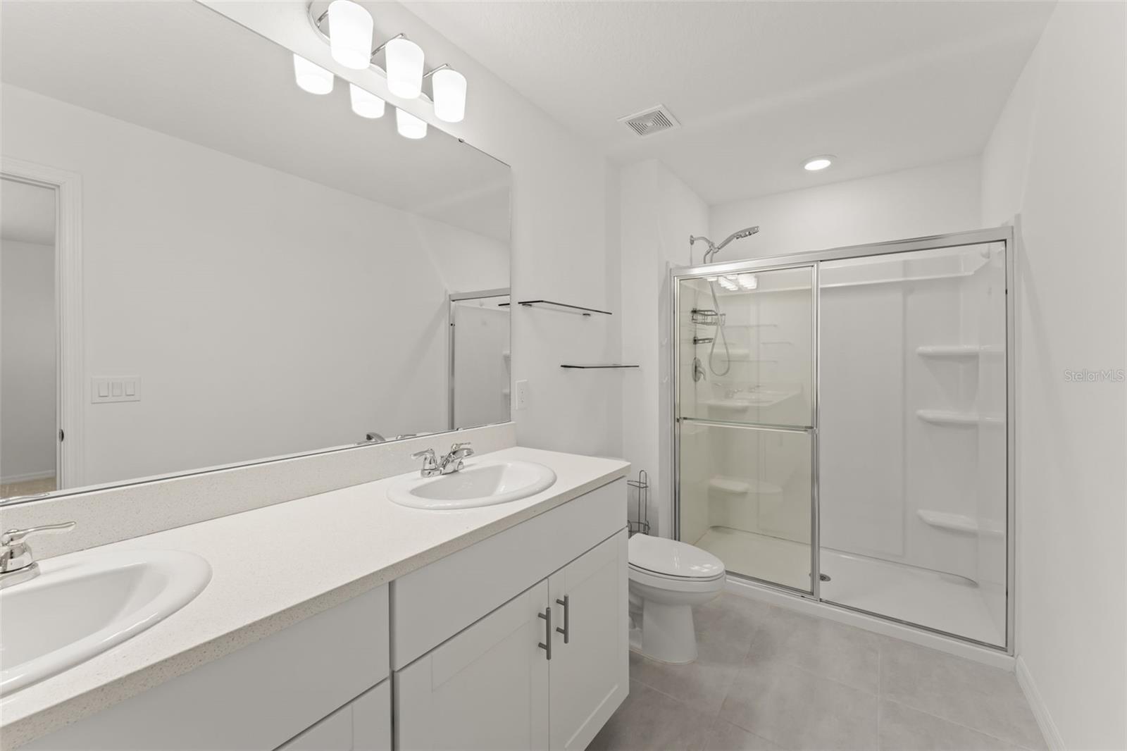 BELLALAGO POD G TOWNHOMES - Residential
