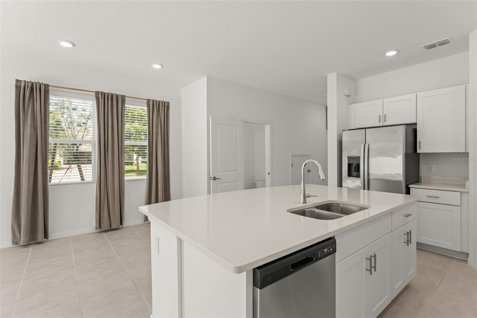 BELLALAGO POD G TOWNHOMES - Residential