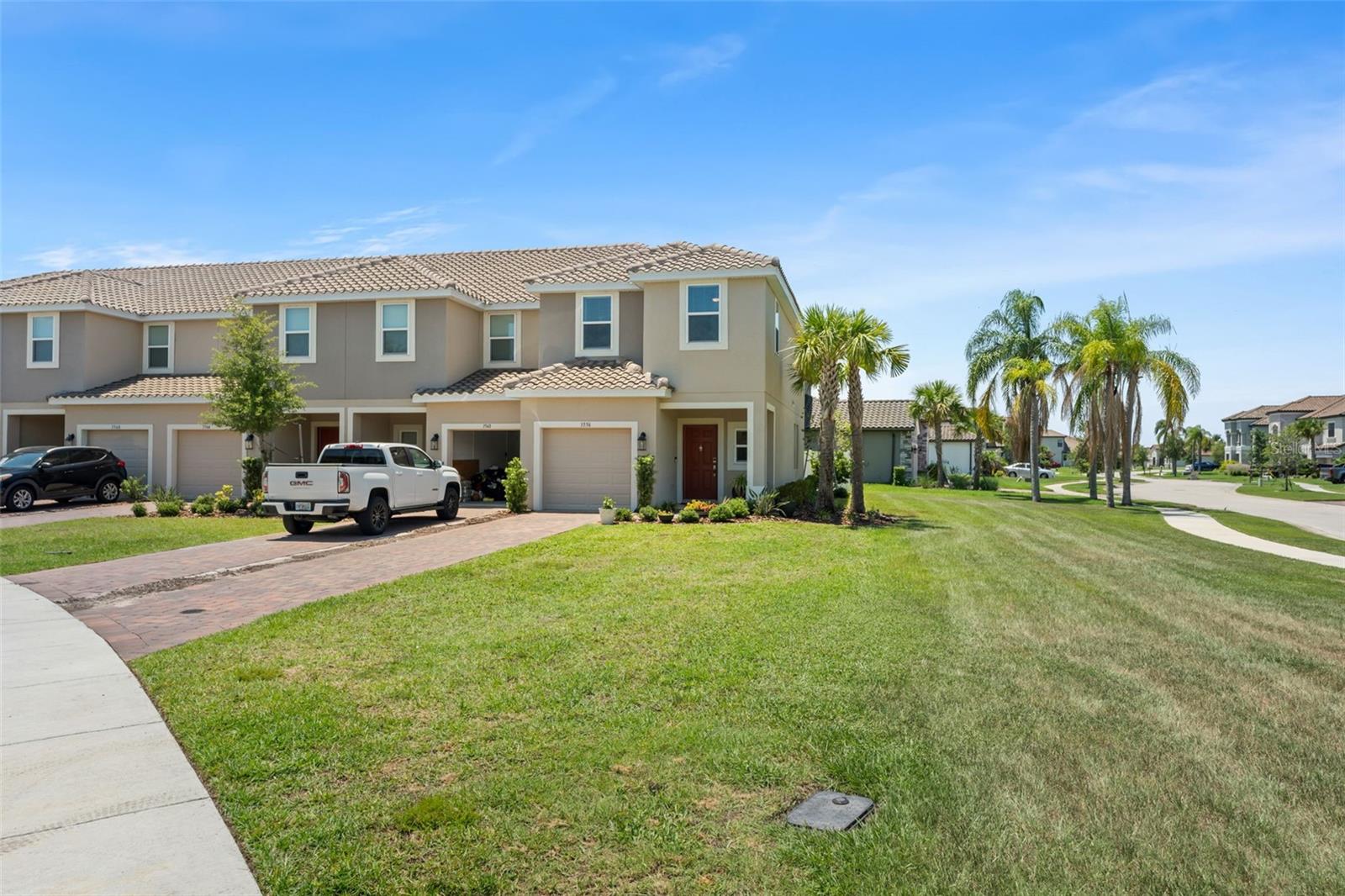 BELLALAGO POD G TOWNHOMES - Residential