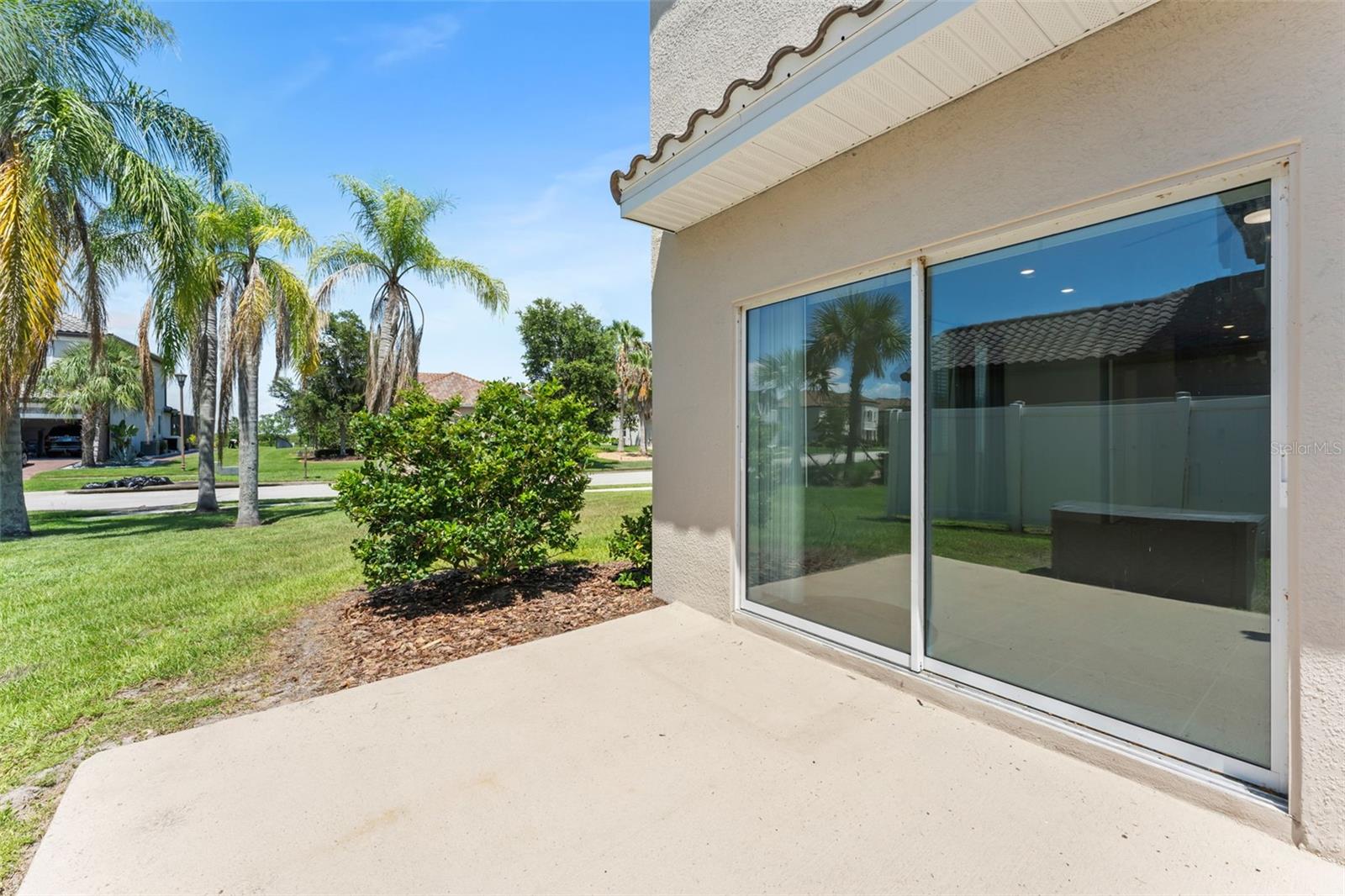 BELLALAGO POD G TOWNHOMES - Residential
