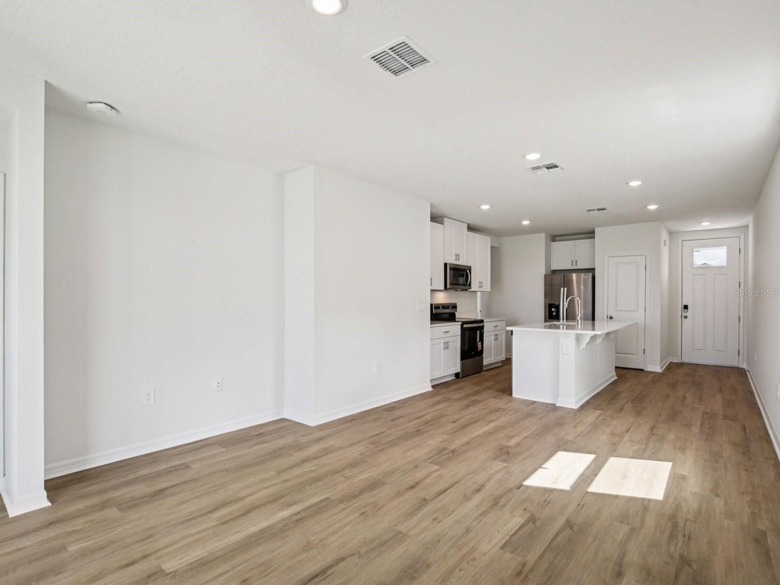 MAGNOLIA BAY - Residential