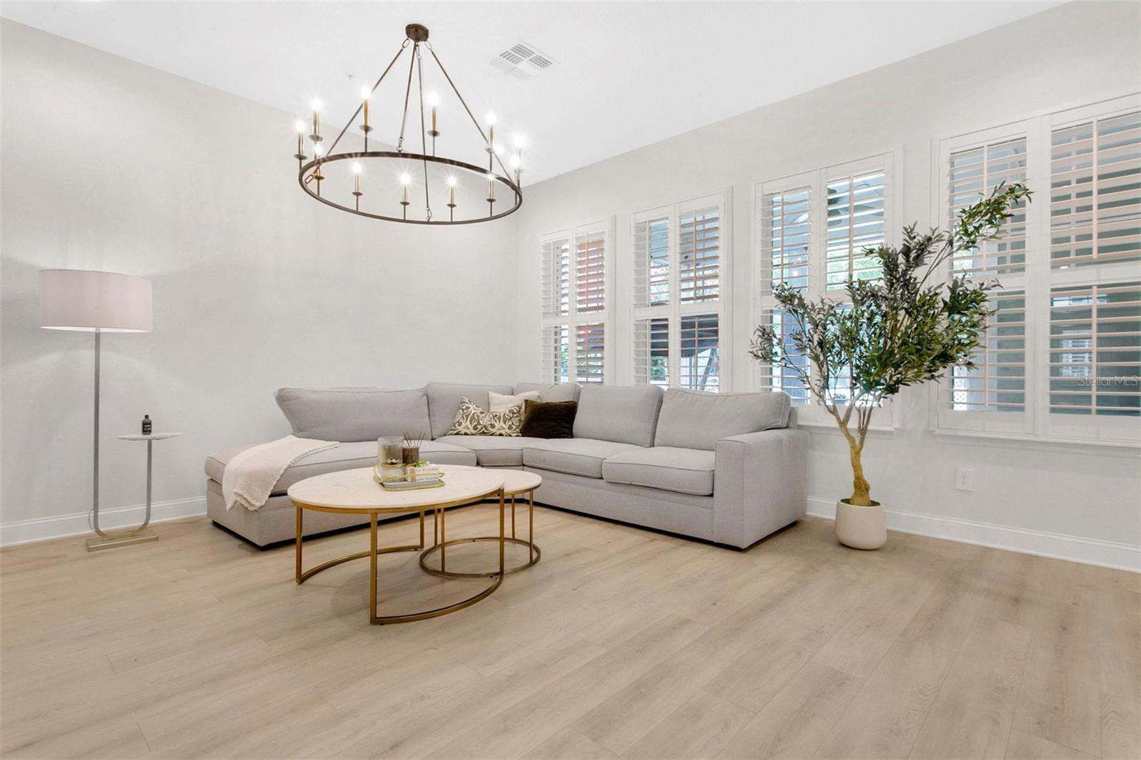 BALDWIN PARK - Residential