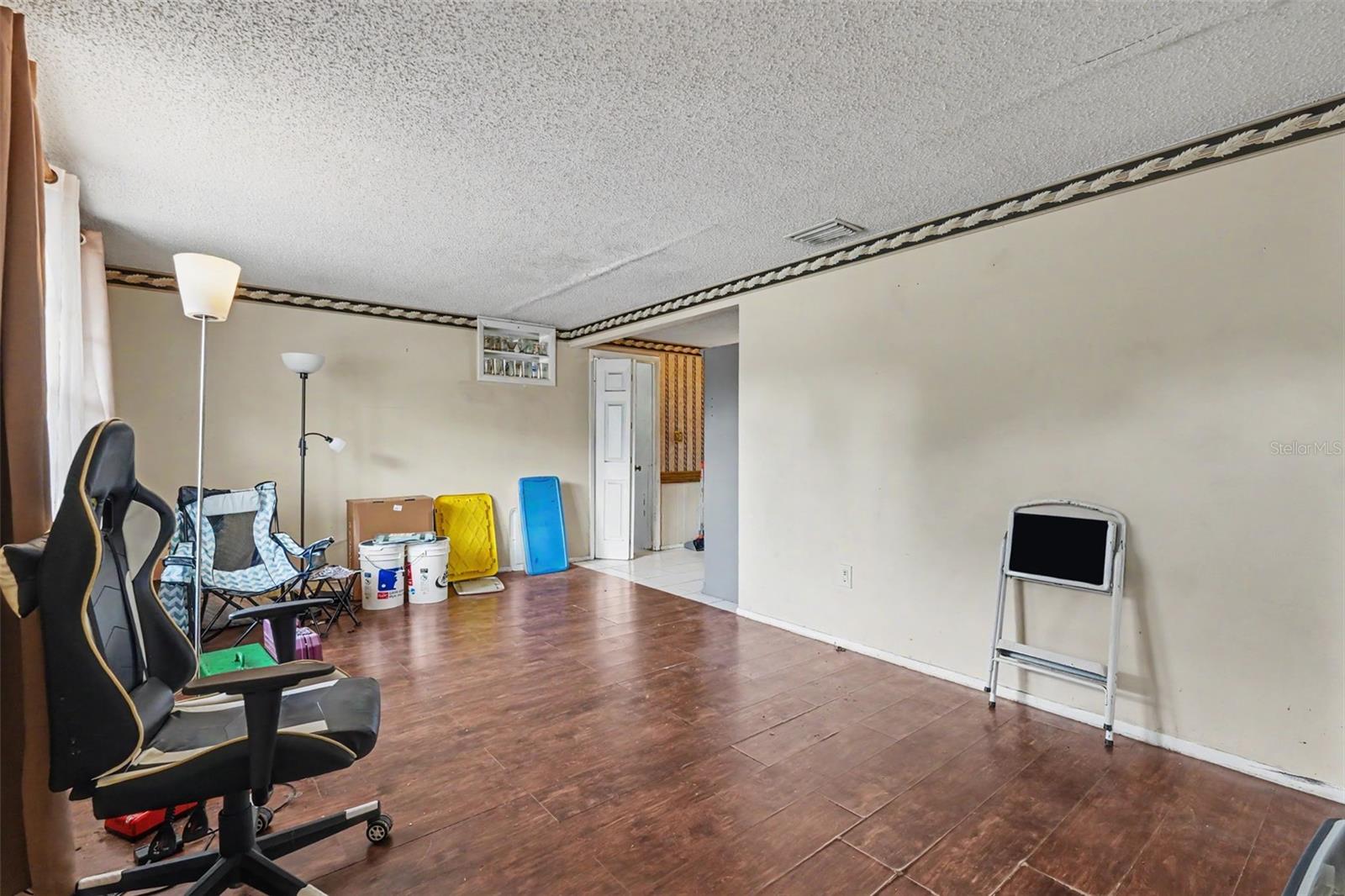 BEACON SQUARE - Residential