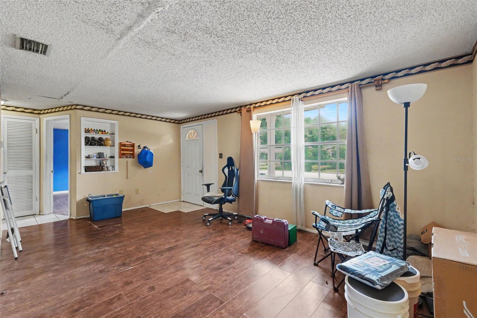 BEACON SQUARE - Residential