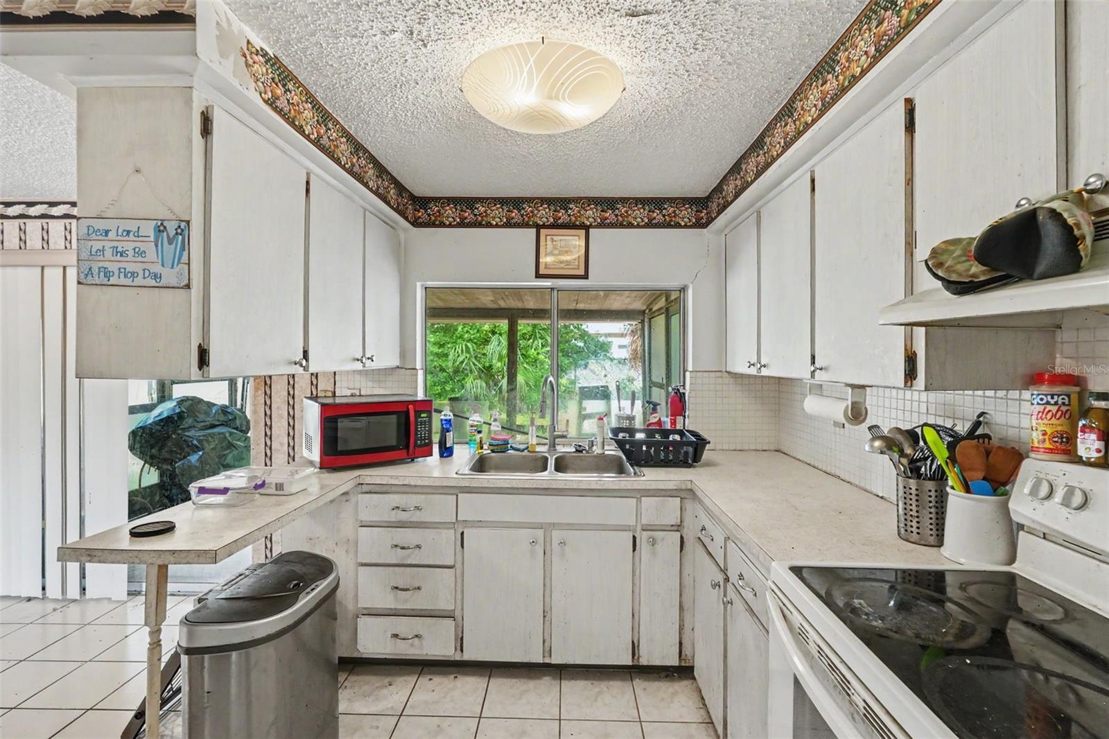 BEACON SQUARE - Residential